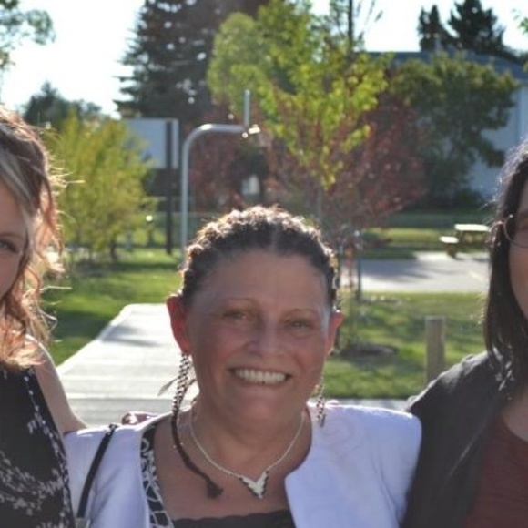 Meet your Posher, Nicole - Picture 1 of 1